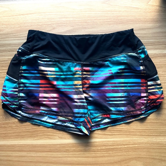 Athleta Laser Beam Ready Set Running Short XS - Picture 4 of 10